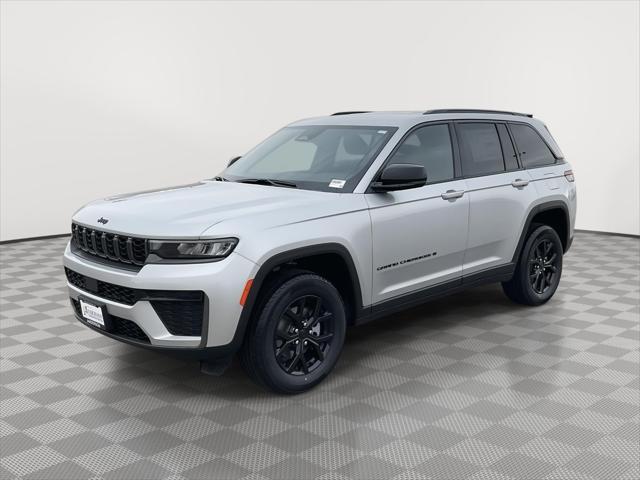 2026 Jeep Grand Cherokee Altitude 4x4 for sale in Grand Island, NE