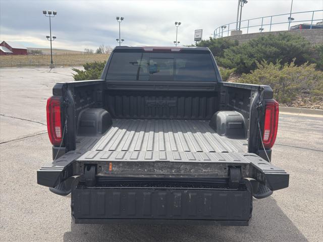 2026 GMC Sierra 1500 Crew Cab, Standard Bed, SLT, 4WD