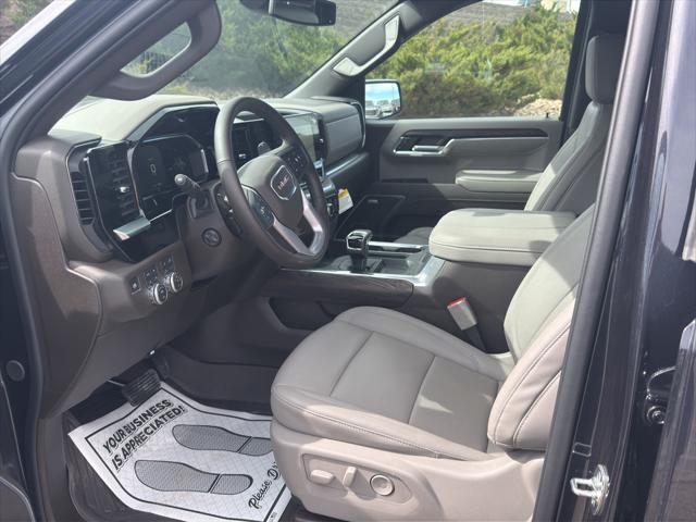 2026 GMC Sierra 1500 Crew Cab, Standard Bed, SLT, 4WD