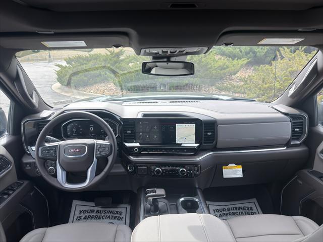 2026 GMC Sierra 1500 Crew Cab, Standard Bed, SLT, 4WD