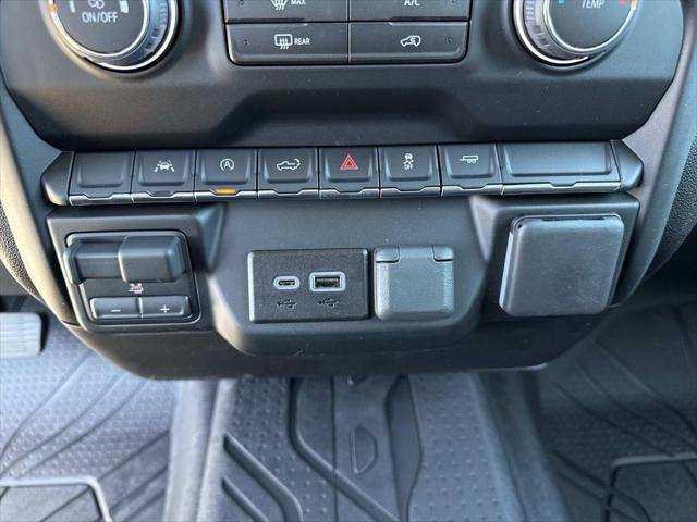 2026 Chevrolet Silverado 1500 2WD Crew Cab Short Bed Custom