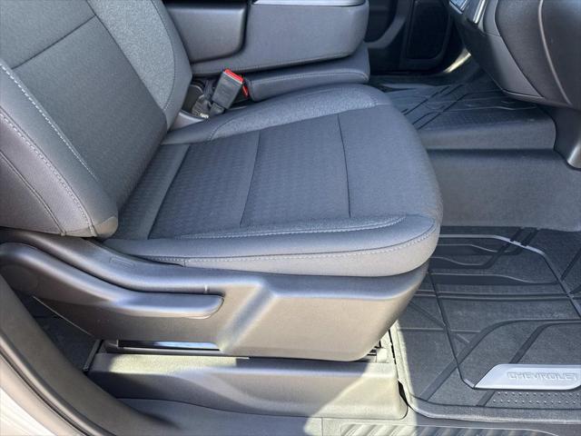 2026 Chevrolet Silverado 1500 2WD Crew Cab Short Bed Custom