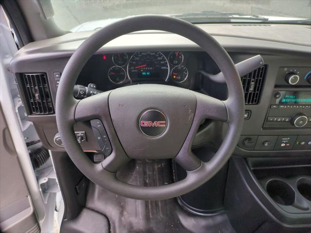 2025 GMC Savana Cutaway Work Van