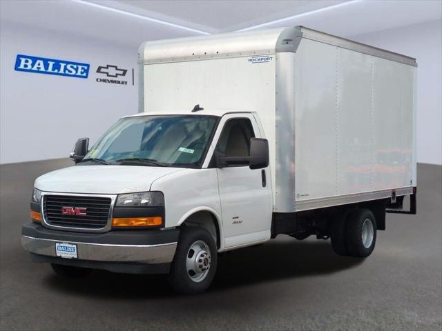2025 GMC Savana Cutaway 4500 Van