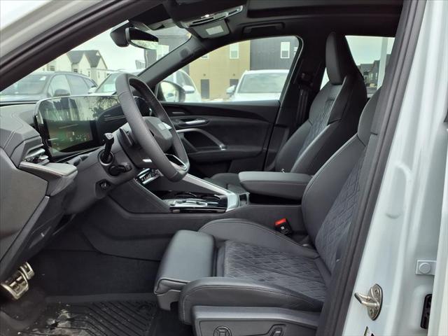 2025 Audi SQ5 Premium Plus TFSI quattro S tronic