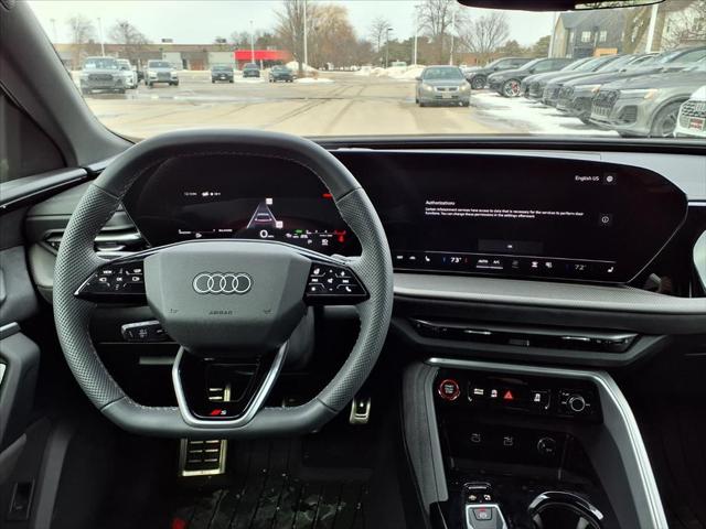 2025 Audi SQ5 Premium Plus TFSI quattro S tronic
