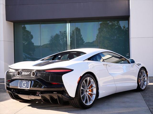 2026 McLaren Artura Performance