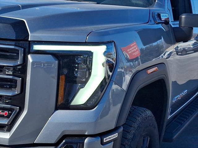 2026 GMC Sierra 2500HD Crew Cab, Standard Bed, AT4, 4WD