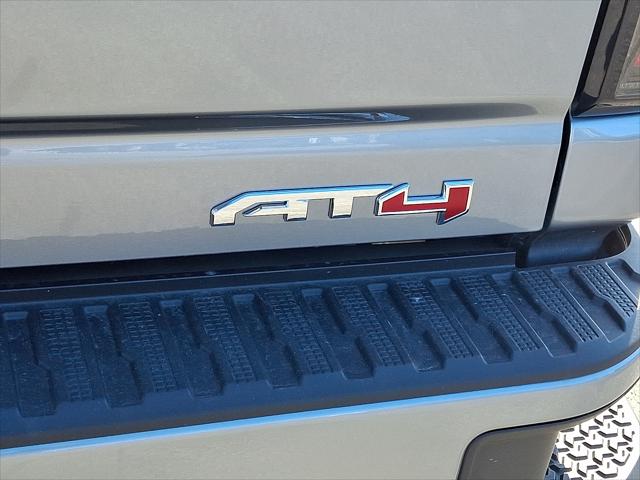 2026 GMC Sierra 2500HD Crew Cab, Standard Bed, AT4, 4WD