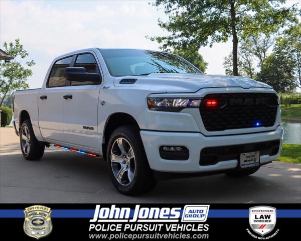 2026 RAM 1500 RAM 1500 EXPRESS CREW CAB 4X4 57 BOX