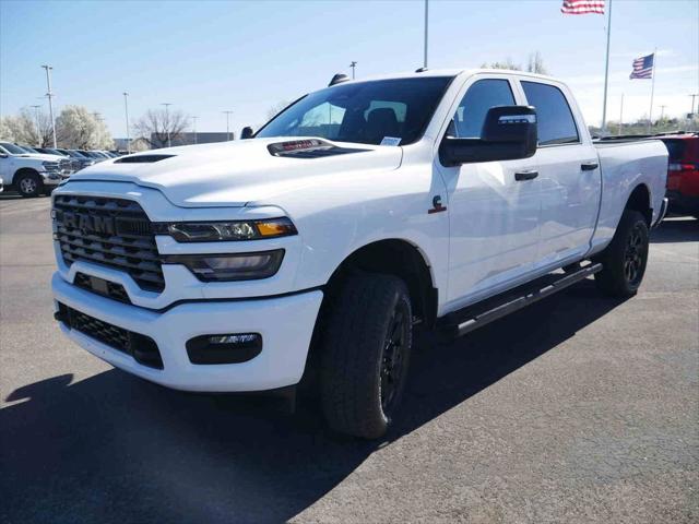 2026 RAM Ram 2500 RAM 2500 BLACK EXPRESS CREW CAB 4X4 64 BOX