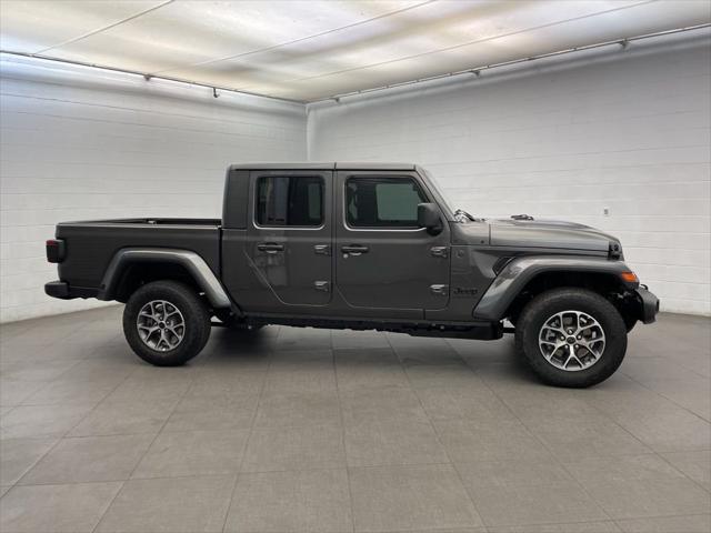 2026 Jeep Gladiator GLADIATOR SPORT S 4X4 2026 Jeep Gladiator GLADIATOR SPORT S 4X4