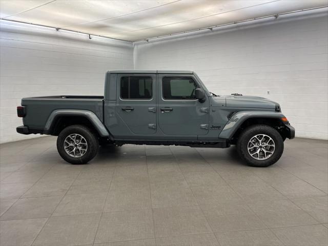 2026 Jeep Gladiator GLADIATOR SPORT S 4X4 2026 Jeep Gladiator GLADIATOR SPORT S 4X4