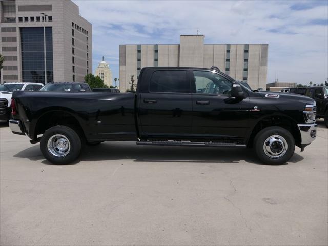 2026 RAM Ram 3500 RAM 3500 TRADESMAN CREW CAB 4X4 8 BOX