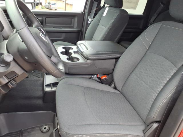 2026 RAM Ram 2500 RAM 2500 BLACK EXPRESS CREW CAB 4X4 64 BOX