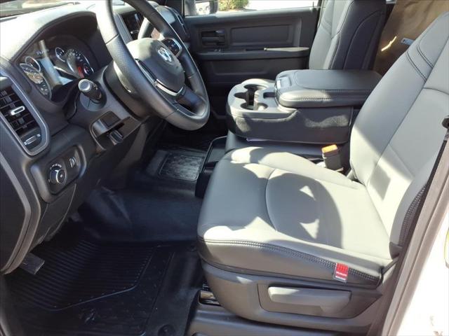 2026 RAM Ram 3500 Chassis Cab RAM 3500 TRADESMAN CREW CAB CHASSIS 4X4 60 CA