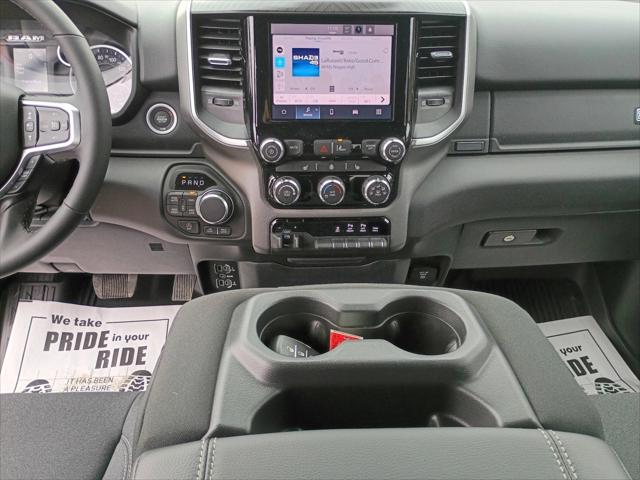 2026 Ram 1500 Big Horn Crew Cab 4x4 5'7" Box