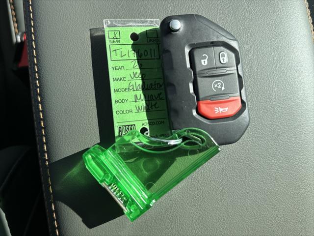 2026 Jeep Gladiator GLADIATOR MOJAVE X 4X4