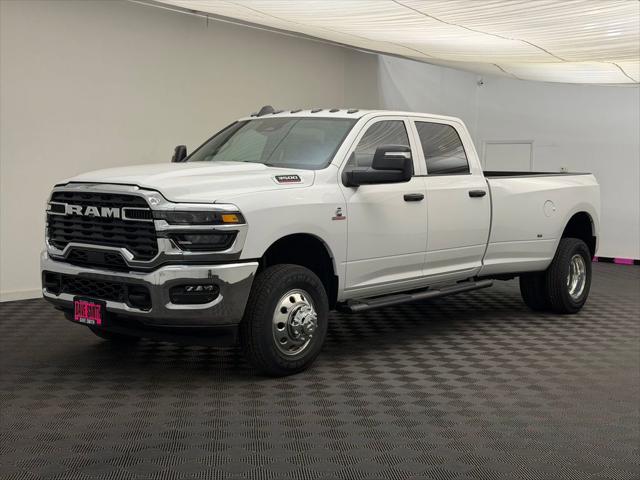 2026 RAM Ram 3500 RAM 3500 TRADESMAN CREW CAB 4X4 8 BOX