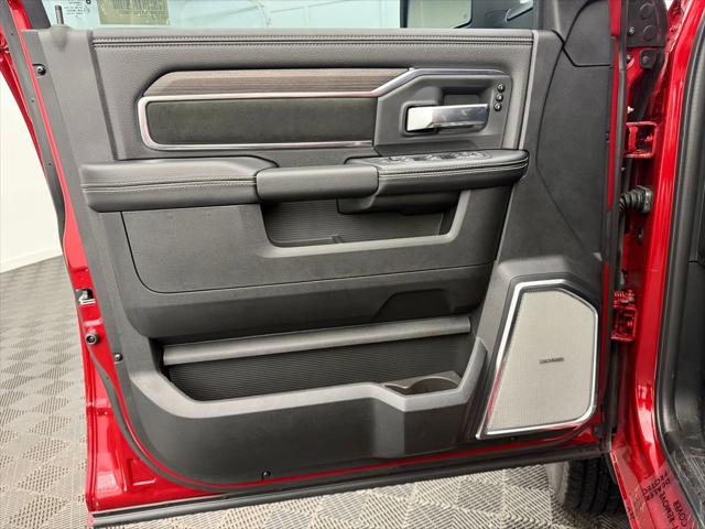 2026 Ram 3500 Laramie Crew Cab 4x4 8' Box