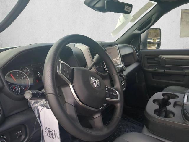 2026 RAM Ram 5500 Chassis Cab RAM 5500 TRADESMAN CHASSIS REGULAR CAB 4X2 84 CA