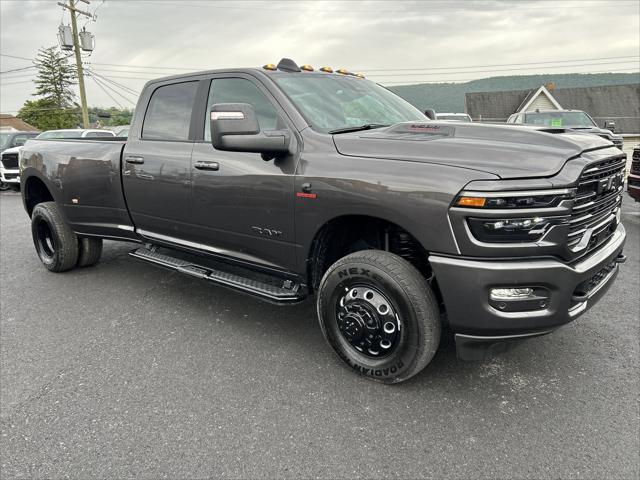 2026 RAM Ram 3500 RAM 3500 LARAMIE CREW CAB 4X4 8 BOX