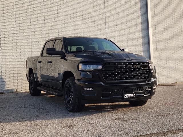 2026 RAM 1500 RAM 1500 EXPRESS CREW CAB 4X4 57 BOX