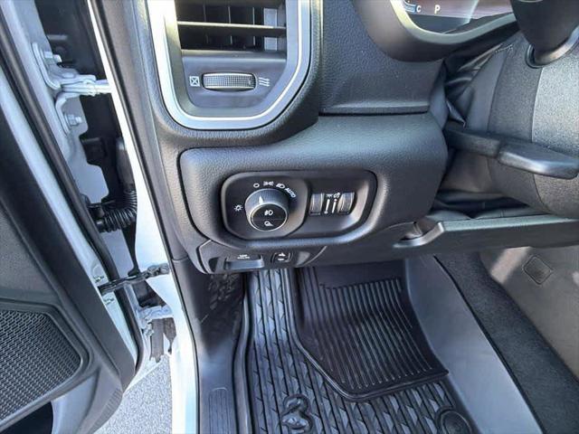 2026 Ram 1500 Big Horn Crew Cab 4x4 6'4" Box