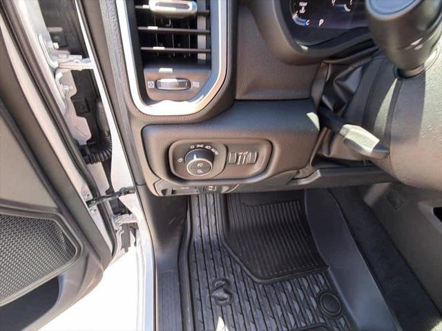 2026 Ram 1500 Big Horn Crew Cab 4x4 6'4" Box