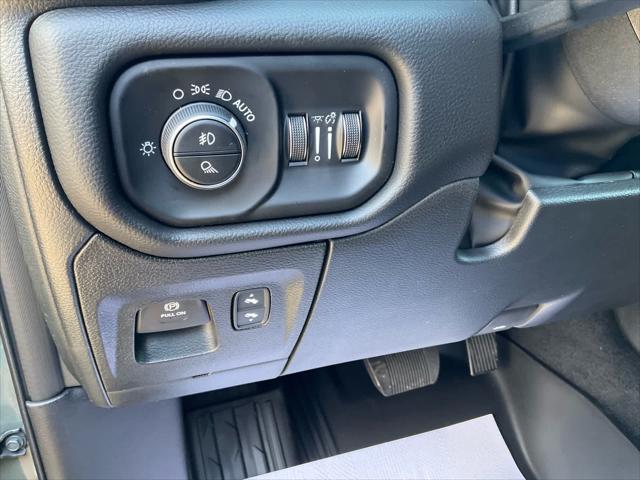 2026 Ram 1500 Big Horn Crew Cab 4x4 5'7" Box