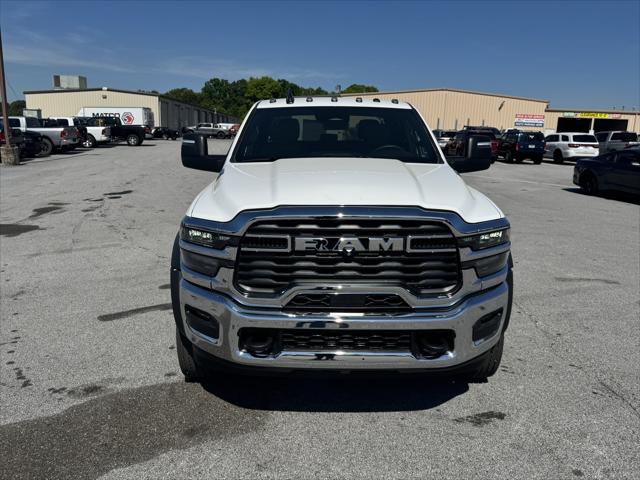 2026 RAM Ram 5500 Chassis Cab RAM 5500 TRADESMAN CHASSIS CREW CAB 4X4 84 CA