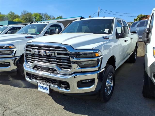 2026 RAM Ram 2500 RAM 2500 TRADESMAN CREW CAB 4X4 8 BOX