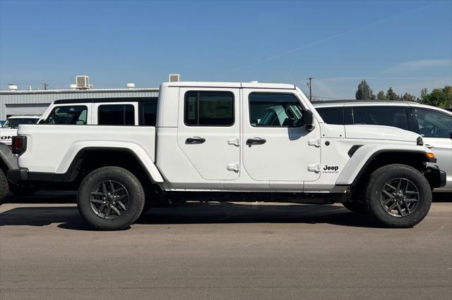 2026 Jeep Gladiator GLADIATOR SPORT S 4X4