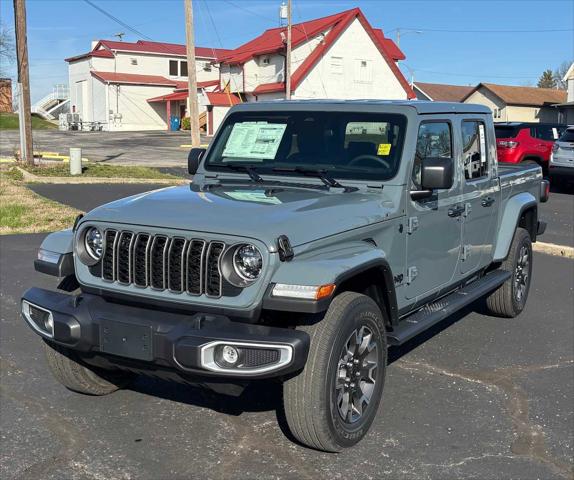 2026 Jeep Gladiator GLADIATOR SAHARA 4X4