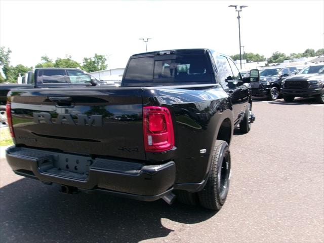 2026 RAM Ram 3500 RAM 3500 LARAMIE MEGA CAB 4X4 64 BOX 2026 RAM Ram 3500 RAM 3500 LARAMIE MEGA CAB 4X4 64 BOX