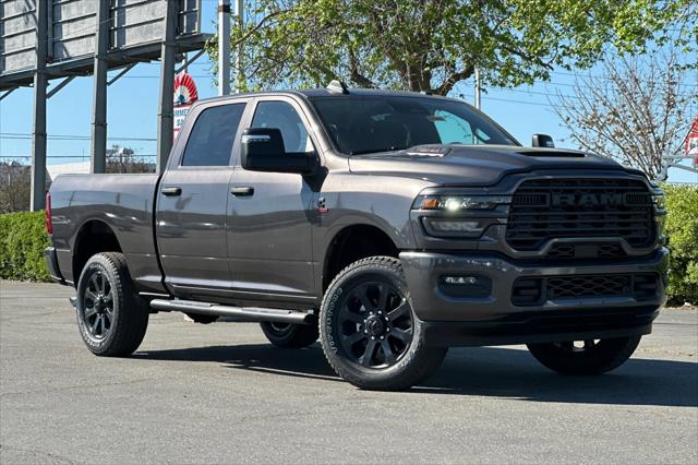 2026 RAM Ram 2500 RAM 2500 BLACK EXPRESS CREW CAB 4X4 64 BOX