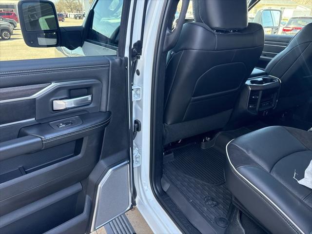 2026 Ram 3500 Laramie Crew Cab 4x4 8' Box
