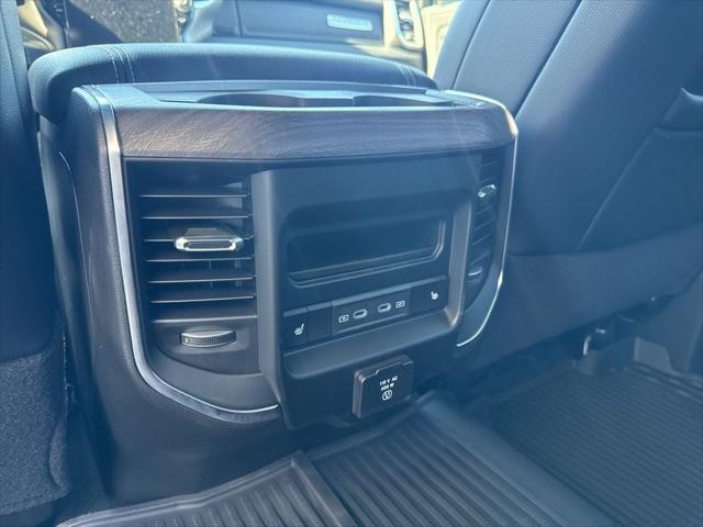 2026 Ram 3500 Laramie Crew Cab 4x4 8' Box