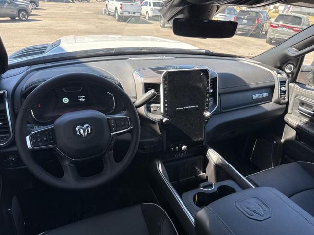 2026 Ram 3500 Laramie Crew Cab 4x4 8' Box