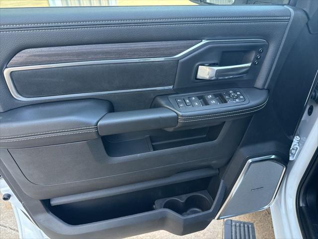 2026 Ram 3500 Laramie Crew Cab 4x4 8' Box