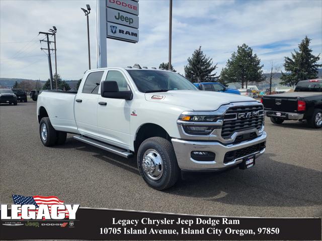 2026 RAM Ram 3500 RAM 3500 TRADESMAN CREW CAB 4X4 8 BOX