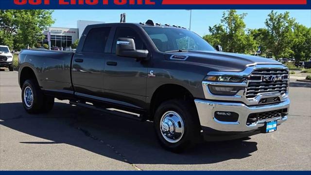 2026 RAM Ram 3500 RAM 3500 TRADESMAN CREW CAB 4X4 8 BOX