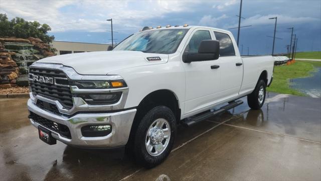 2026 RAM Ram 3500 RAM 3500 TRADESMAN CREW CAB 4X4 8 BOX