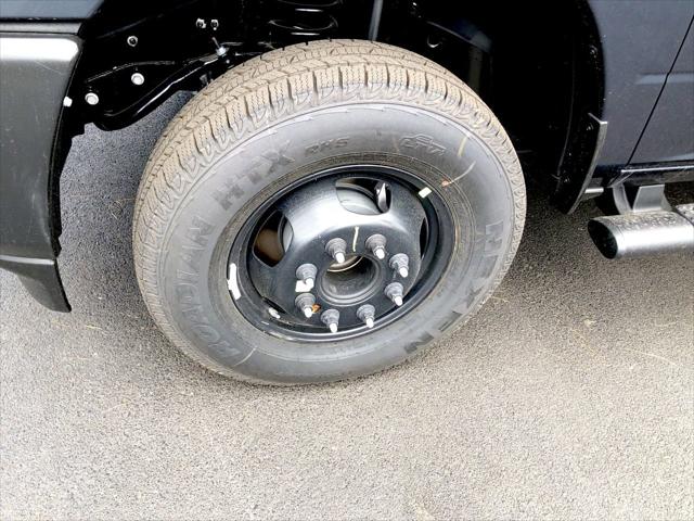 2026 RAM Ram 3500 RAM 3500 TRADESMAN CREW CAB 4X4 8 BOX