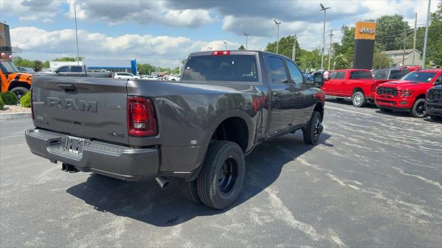 2026 Ram 3500 Big Horn Crew Cab 4x4 8' Box