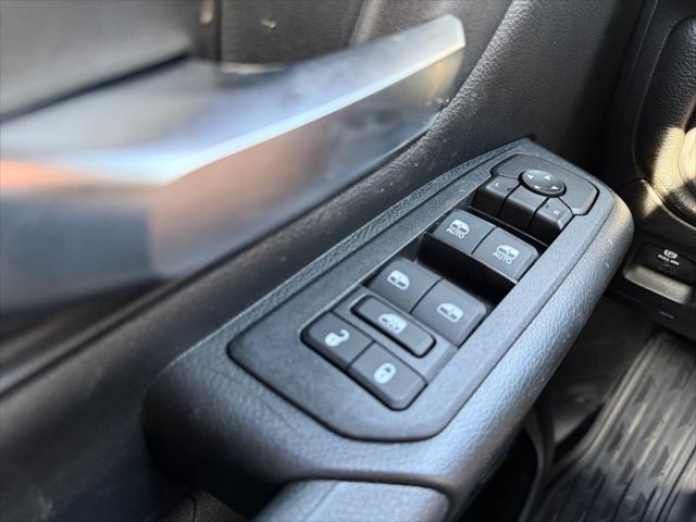 2026 Ram 1500 Warlock Crew Cab 4x4 5'7" Box