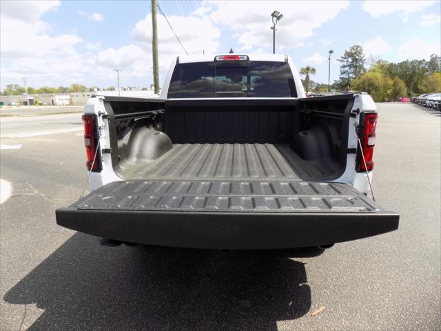 2026 Ram 1500 Warlock Crew Cab 4x4 5'7" Box