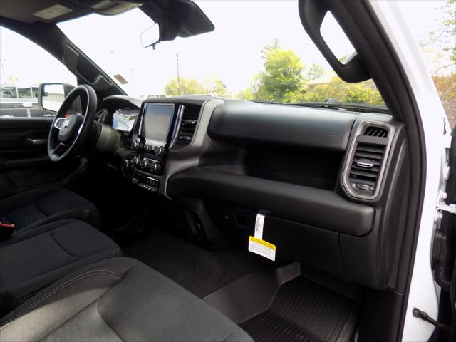 2026 Ram 1500 Warlock Crew Cab 4x4 5'7" Box