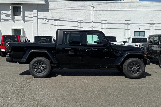 2026 Jeep Gladiator GLADIATOR SPORT S 4X4