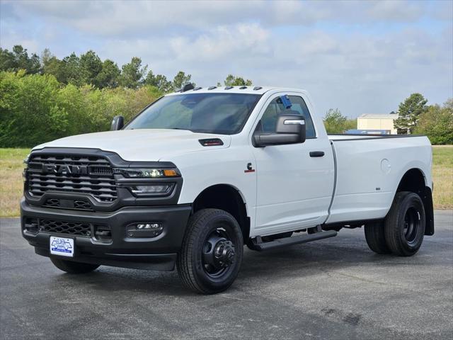2026 RAM Ram 3500 RAM 3500 TRADESMAN REGULAR CAB 4X4 8 BOX